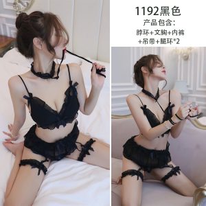 性感魅惑三点式套装 - 图片 2
